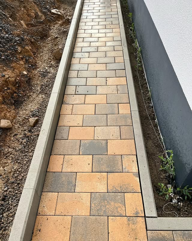 Pflasterung in Braun